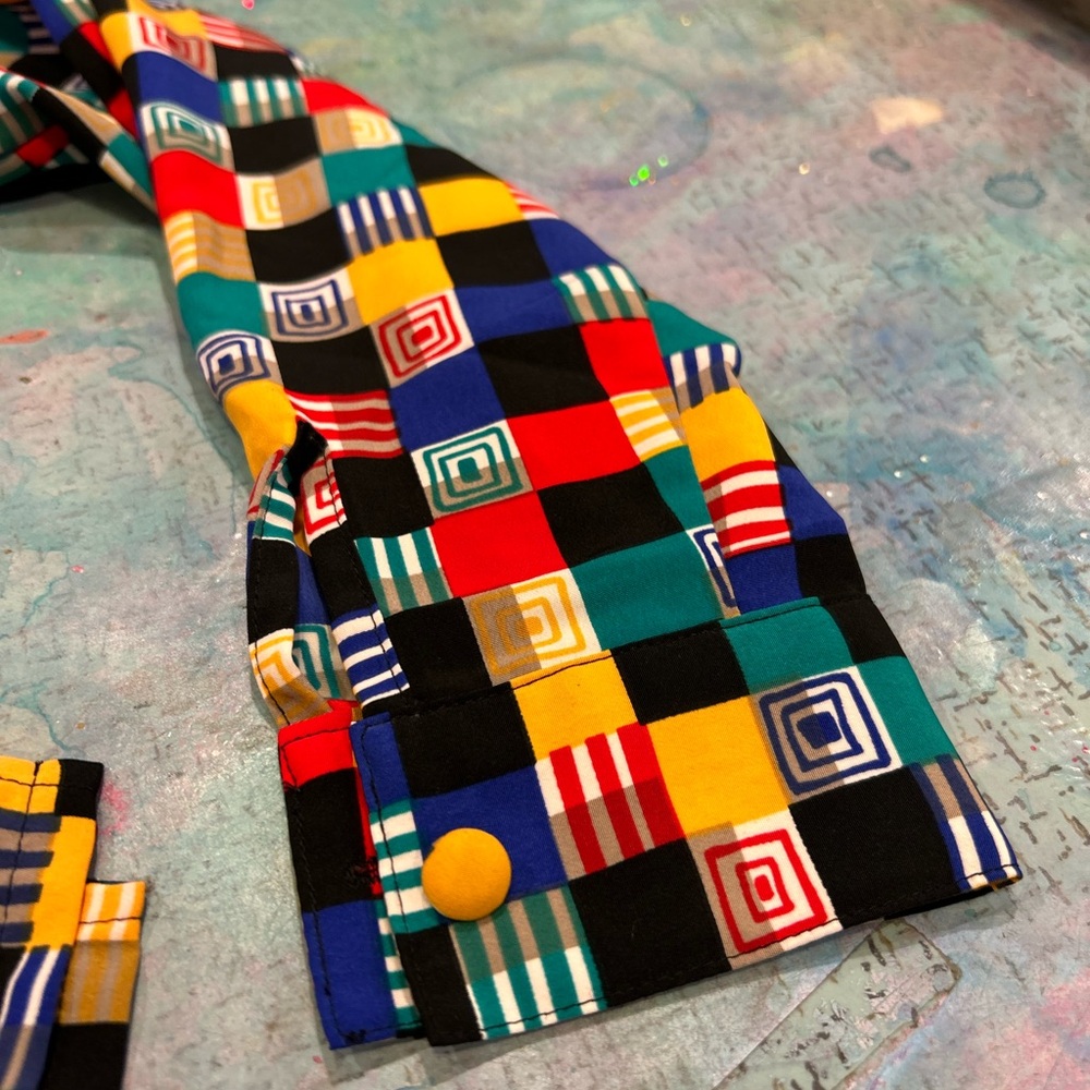 Vintage Geometric Blouse - Picture 8 of 13